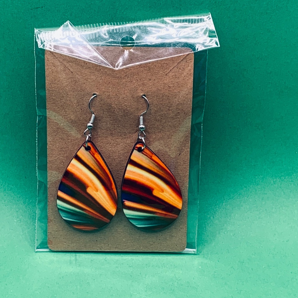 Earrings - Picture 3 of 16